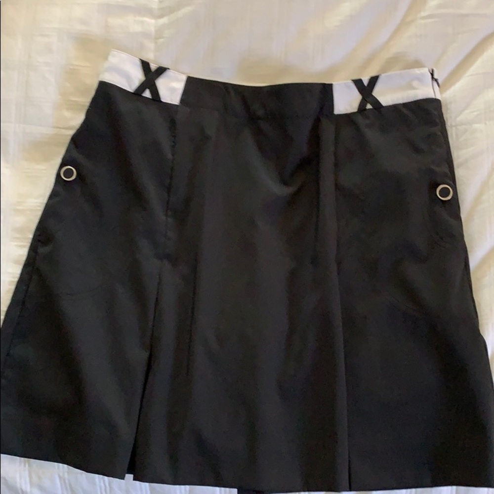 IZOD golf skort